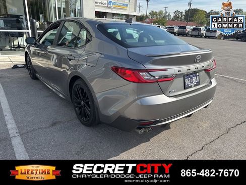 Used 2026 Toyota Camry SE image 3