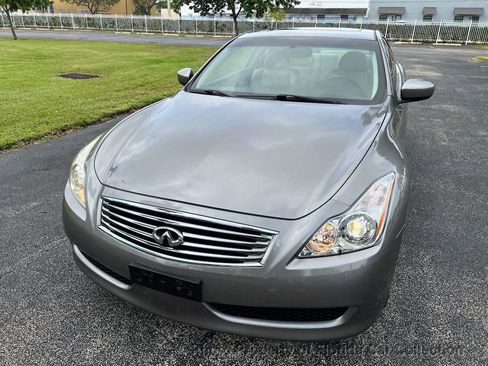 Used 2009 INFINITI G37 x Coupe w/ Premium Pkg image 16