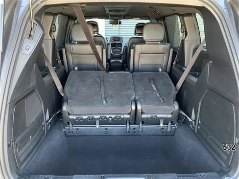 Used 2018 Dodge Grand Caravan GT FWD image 9