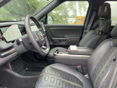 Used 2025 Rivian R1S Adventure AWD/4WD image 13