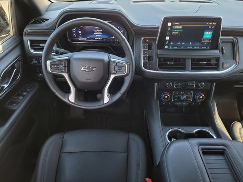 Used 2022 Chevrolet Tahoe Z71 w/ Luxury Package AWD/4WD image 11
