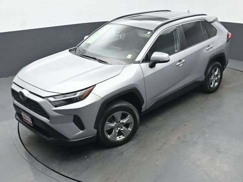 Used 2022 Toyota RAV4 XLE w/ Convenience Package AWD/4WD image 36