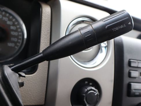 Used 2010 Ford F150 XLT image 32