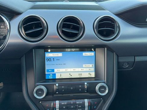 Used 2017 Ford Mustang GT image 19