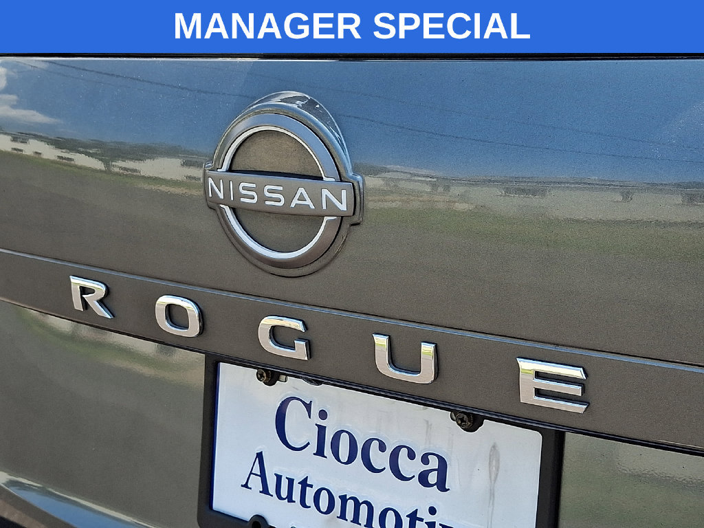 Used 2023 Nissan Rogue SV AWD/4WD image 30