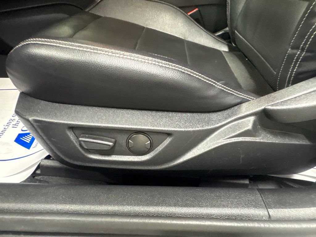 Used 2022 Ford Mustang Premium RWD image 18
