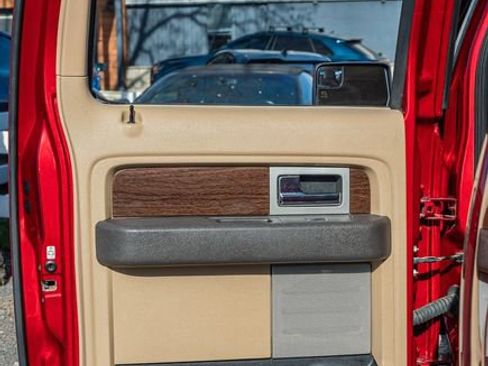 Used 2013 Ford F150 Lariat w/ Mid Equipment Group image 33