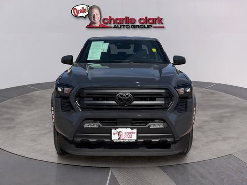 Used 2025 Toyota Tacoma SR5 RWD image 9