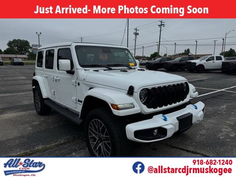 Used 2024 Jeep Wrangler High Altitude AWD/4WD image 1