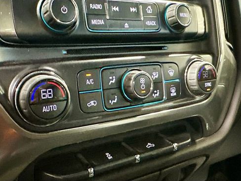 Used 2018 Chevrolet Silverado 1500 LT w/ True North Edition AWD/4WD image 17