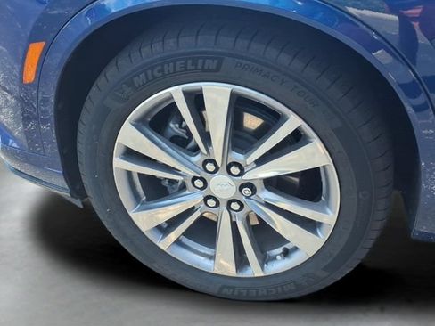 Used 2024 Cadillac XT6 Premium Luxury w/ LPO, Floor Liner Package AWD/4WD image 18