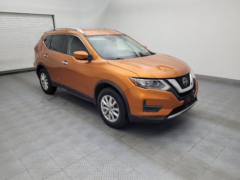Used 2019 Nissan Rogue SV AWD/4WD image 11