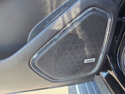 Used 2018 GMC Yukon Denali w/ Denali Ultimate Package image 16