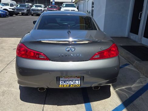Used 2013 INFINITI G37 Convertible w/ Premium Pkg RWD image 4