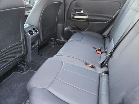 Used 2026 Mercedes-Benz GLB 250 image 24