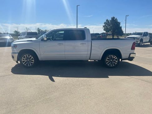 Used 2025 RAM 1500 Limited AWD/4WD image 2