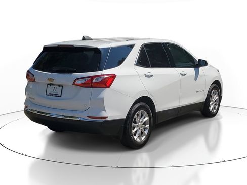 Used 2019 Chevrolet Equinox LT w/ Driver Convenience Package FWD image 4