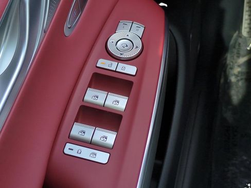 New 2026 Genesis GV70 2.5T Sport Prestige AWD/4WD image 22