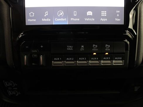 New 2026 RAM 2500 Tradesman AWD/4WD image 7