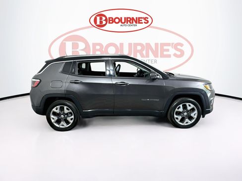Used 2019 Jeep Compass Limited AWD/4WD image 12