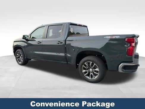 Used 2025 Chevrolet Silverado 1500 LT AWD/4WD image 5