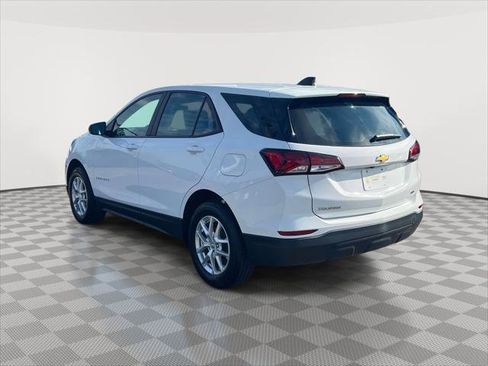 Used 2023 Chevrolet Equinox LS image 6