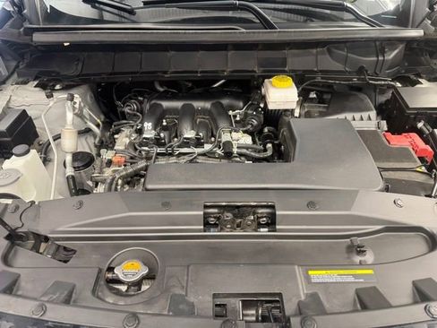 Used 2025 Nissan Pathfinder Rock Creek image 17