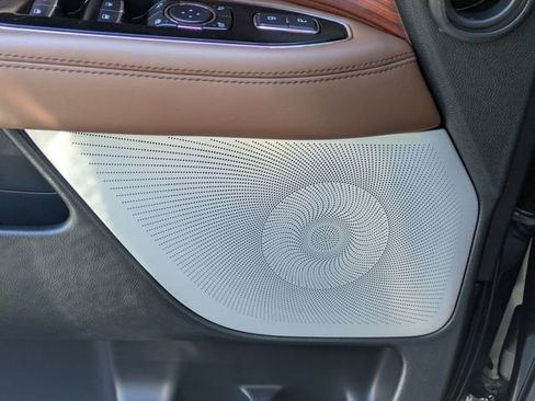 Used 2023 Lincoln Navigator Reserve AWD/4WD image 12