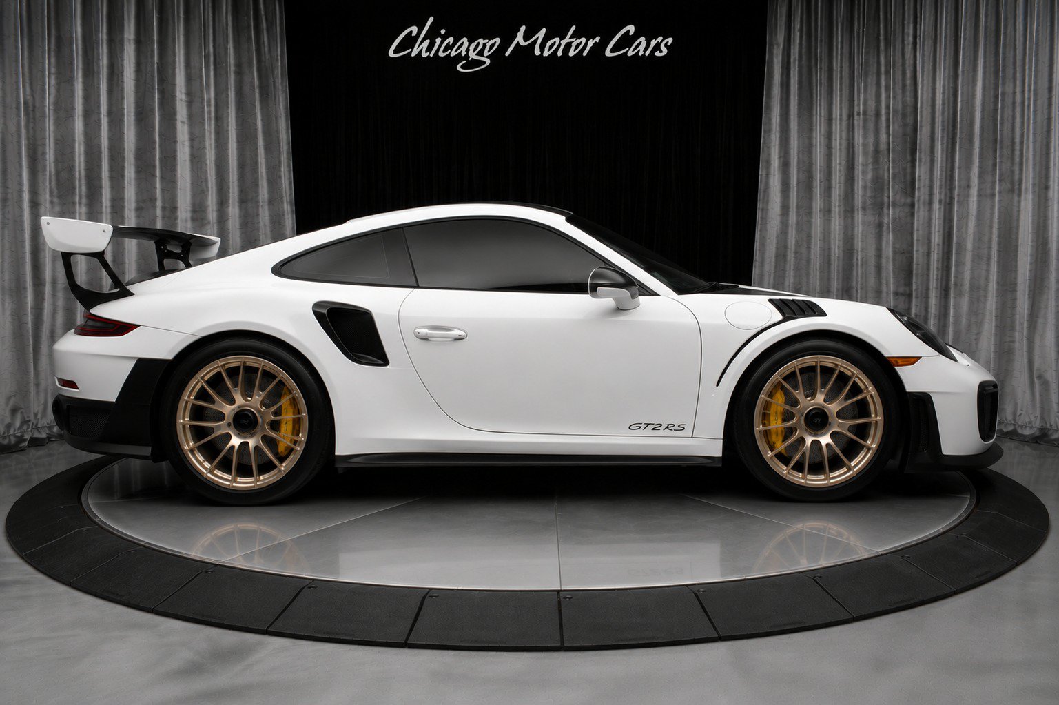 Used 2018 Porsche 911 GT2 RS RWD image 6