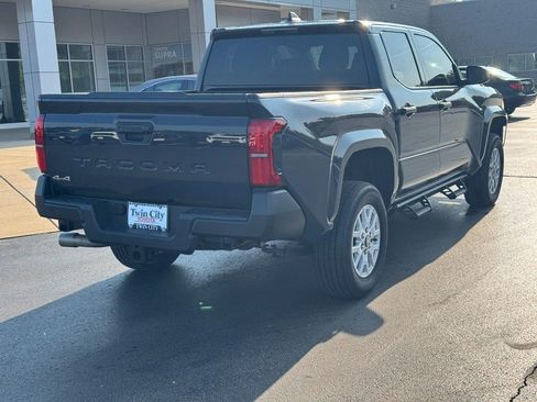 Certified 2024 Toyota Tacoma SR AWD/4WD image 3