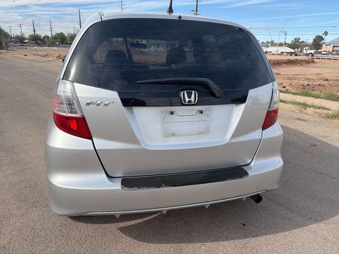 Used 2011 Honda Fit image 6