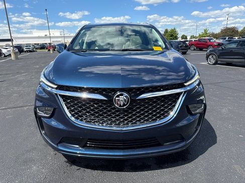 Used 2023 Buick Enclave Avenir w/ Avenir Technology Package AWD/4WD image 11