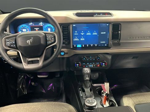 Used 2025 Ford Bronco Big Bend image 11