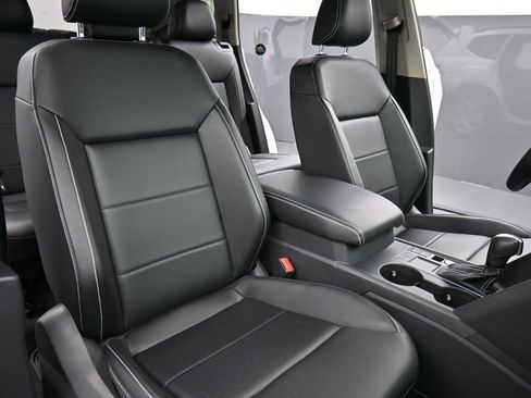 Used 2021 Volkswagen Atlas SE w/ Towing Package FWD image 20