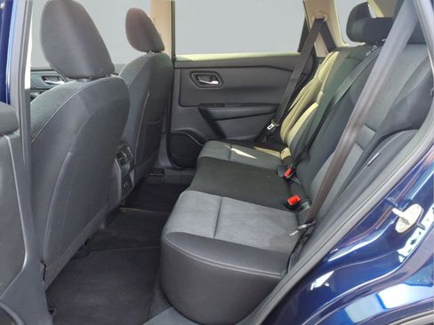 Used 2024 Nissan Rogue SV image 22