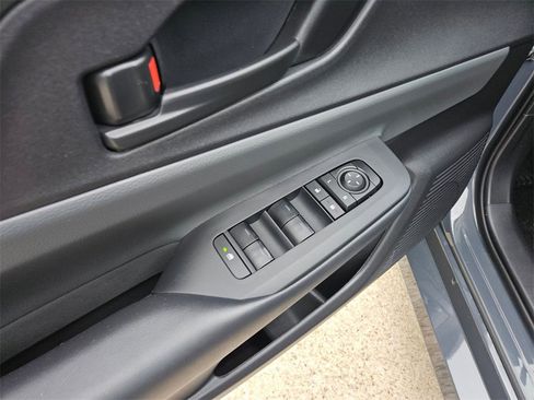 Used 2025 Toyota Prius LE image 14