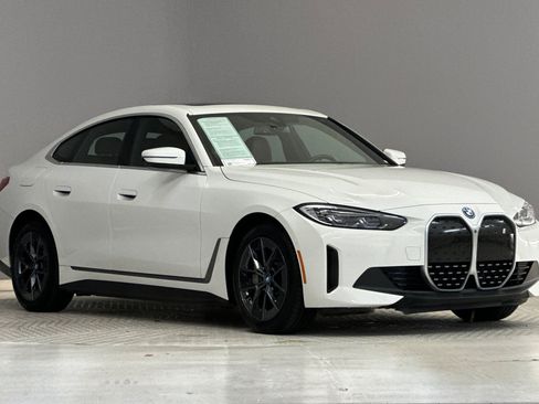 Certified 2023 BMW i4 eDrive40 w/ Premium Package RWD image 6