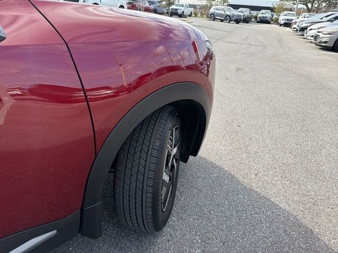 Certified 2025 Nissan Kicks SV image 10