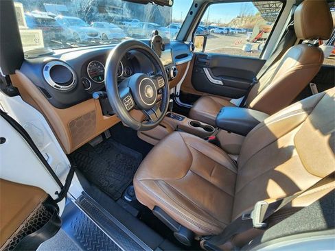 Used 2017 Jeep Wrangler Unlimited Sahara w/ Dual Top Group image 5