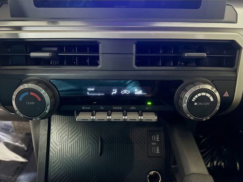 Used 2025 Toyota Tacoma SR5 image 23