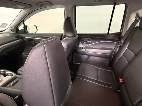 Used 2023 Honda Ridgeline RTL-E image 39