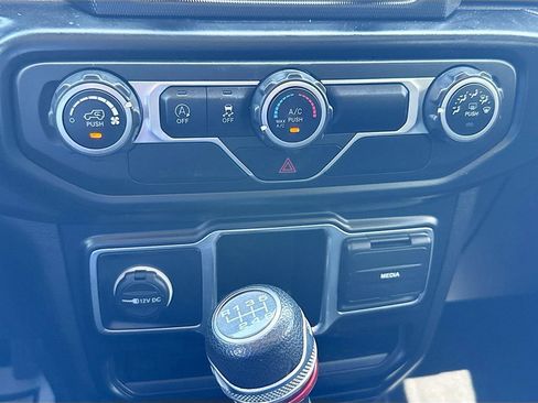 Used 2021 Jeep Wrangler Sport image 15