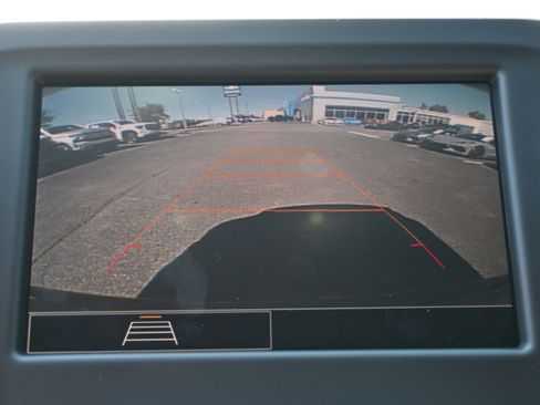 Used 2022 Chevrolet Equinox LT image 25