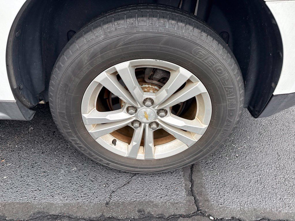 Used 2013 Chevrolet Equinox LT w/ Driver Convenience Package FWD image 19