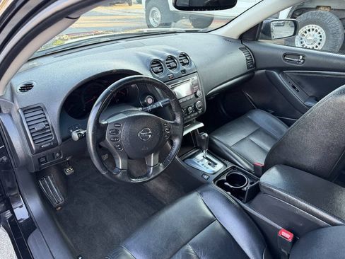 Used 2011 Nissan Altima 2.5 SL w/ 2.5SL Pkg FWD image 16