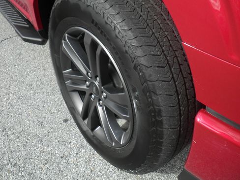 Certified 2022 Ford F150 XLT w/ Equipment Group 302A High image 9