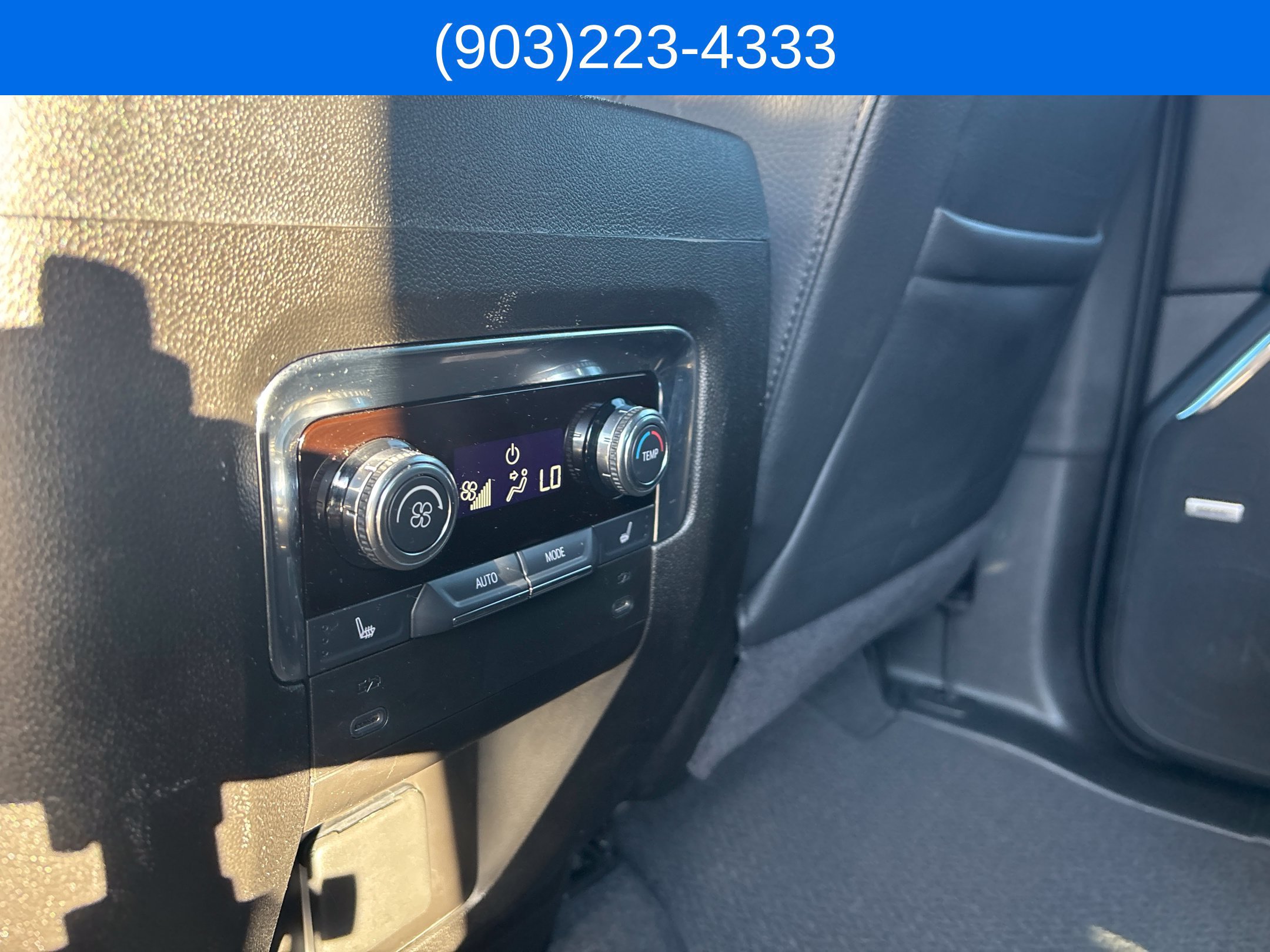 Used 2025 GMC Yukon Denali AWD/4WD image 49