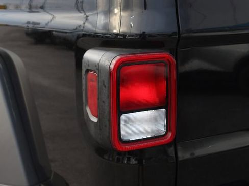 Used 2023 Jeep Gladiator Mojave w/ Trailer Tow Package image 68