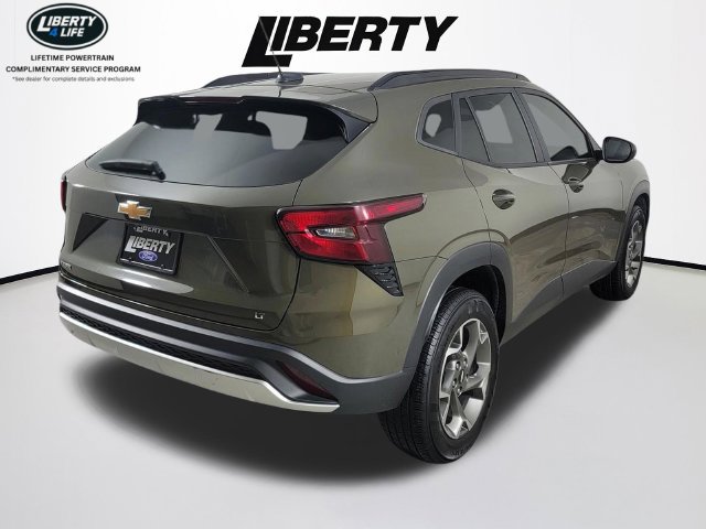 Used 2024 Chevrolet Trax LT FWD image 3
