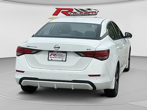 Used 2022 Nissan Sentra SV w/ All-Weather Package FWD image 5